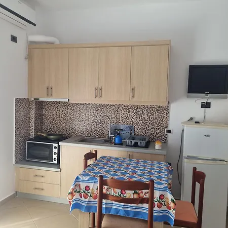 Apartment Shejla's *