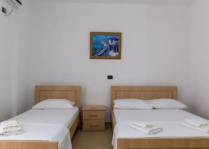 Apartment Shejla's *