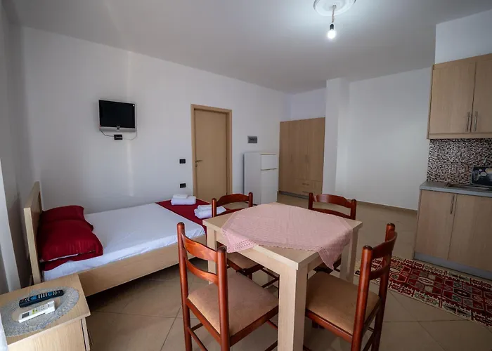 Apartment Shejla's *